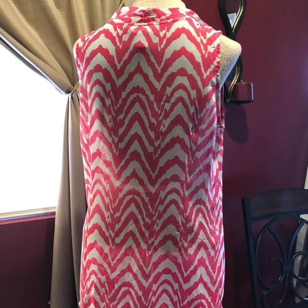 Banana Republic lightweight top - Picture 4 of 5